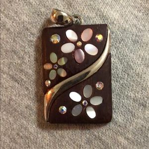Mother of pearl pendant
